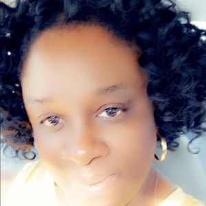 Meet your Posher, Ebony